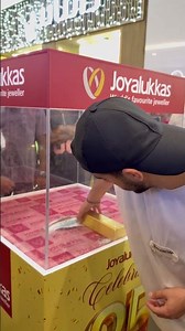 15 KG Gold Bar Lifting Challenge!💪🏼😳 | എനിക്ക് ഇങ്ങനെ ഉയർത്താനാകുമോ?#joyalukkas #luluhypermarket