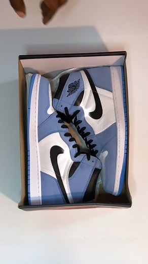 First Look: Air Jordan 1 University Blue at Stadium Goods