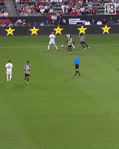 Gran debutto di WEAH! ⚪⚫ Inserimenti, gioco di squadra, strappi e falcate palla al piede! 👏 Promette bene. V. #Weah #JuveMilan | Zebrone