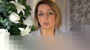 1.2K views |  Quel est le coût des obsèques ? Le devis est-il obligatoire ? Qui doit payer les frais d'obsèques ? Existe-t-il des aides ? Quel est le prix d'une concession ? Libra Memoria et les pompes funèbres vous répondent  bit.ly/frais_obseques #LibraMemoria | Le Bien Public | Facebook