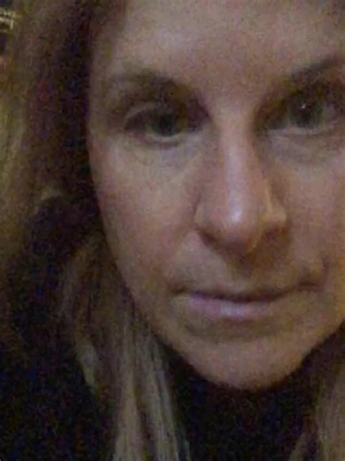 I found this video from 30 November 2025, right before heading out to shoot Ruby, Ruby. It was early, the world was still, and I took a quiet moment to give myself a little pep talk, reminding myself I’ve got this. Feeling focused, positive, and ready for whatever the day brings. 🎬🎞️ #peptalk #feelingpositive #ursuladabrowsky #rubyruby #filmdirector