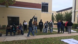 Rodney Reed rally: Family members and supporters come together after hearing cancellation