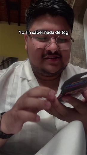 Unboxing de Cartas Pokémon: ¿Suerte con Charizard?