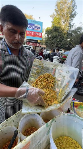 240K views · 1.8K reactions | Sprouts Matki Bhel Making In Paper Bag | Foodie insaan | Facebook