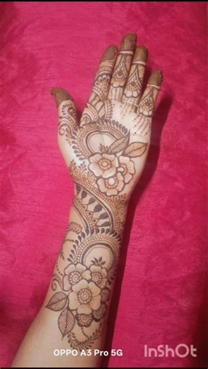 beautiful henna tutorial 😍❤️‍🔥#shorts#song #viralvideo #easymehndi #youtubeshorts