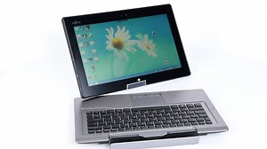 Fujitsu Stylistic Q702 Tablet mit Tastatur