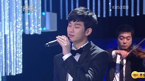 Remember when Kim Soo Hyun was in 'Dream High'? Reminisce with him as he sings 'Dreaming' again! http://bit.ly/2qGDEoR | Viki