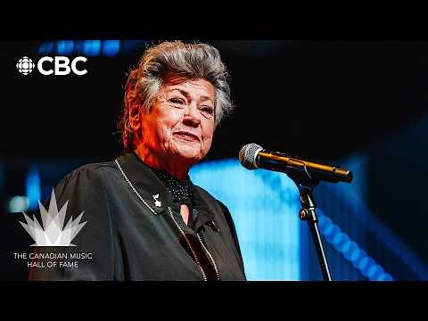 Légende Québécoise: Ginette Reno's Powerful Live Vocal Performance
