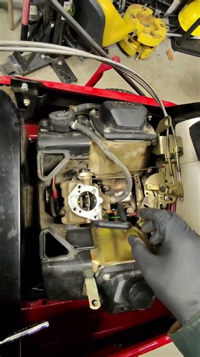 Replacing Breather Tube On Lawn Tractor PT2 #smallengine #diy #amazon #fuelfilter