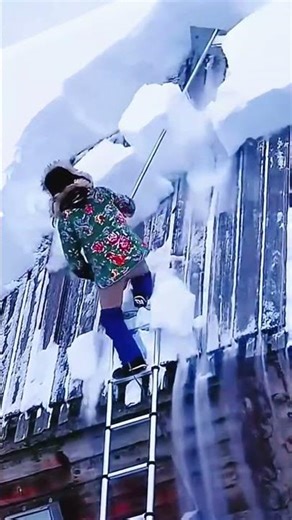 Removal process of thick snow from the sloped roof