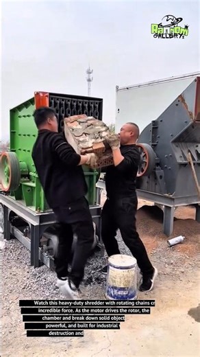 Heavy Duty Chain Shredder Crusher – Smashing Materials with Power!