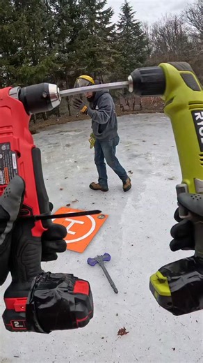 Dustin Dibble on Instagram: "Worlds first right angle drill battle ryobi vs Bauer #bluecollar #beyblades"