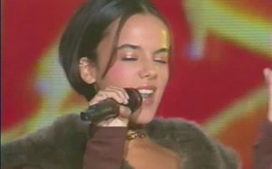 Alizee 2000年采访中字