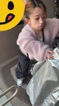 一人で車椅子に乗るまでの動画。さきの車椅子は大きい車椅子と小さい車椅子、2種類あります。使い分けはいつか説明できたらなーと。今回は小さい車椅子でのお出かけの際の動きを動画にしました。 #骨形成不全症