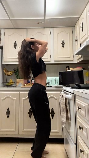 AVRIL on Instagram: "1 yr ago I was going thru the hardest break up of my life… I’ll never forget this moment, it was pivotal for me. I had been feeling so much pain but when I woke up that day, I made the decision that I was going to have a good day no matter what, by just trying to stay in the present and find joy in the simple things. Like dancing to a song that spoke to my soul, feeling all the feelings and redirecting the sad ones into excitement for what was to come 🙌🏽 and what a year it