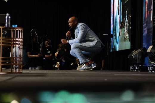 22K views · 9.3K reactions | Do you know who you are? You’re God’s elite—you don’t have to settle for less. You’re the head and not the tail, part of the royal family of Jesus. Stop taking desperate actions and trust God’s strategy. You’re not poor, just waiting on a win! Claim it today. Watch the full sermon 'Waiting On A Win' on @YouTube at #KeionHendersonTV #PastorKeion #GodsPlan #KingdomMindset #FaithOverFear | Keion Henderson | Facebook