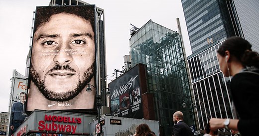 ナイキのコリン・キャパニックを起用した“炎上”広告が、広告誌の最優秀賞を受賞 - WWDJAPAN ‐ 最新ファッション＆ビューティニュース情報