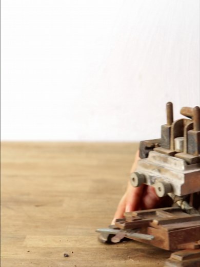 Rusty Stamp Press Restoration: Reviving an Old Coffee Grinder Stamp