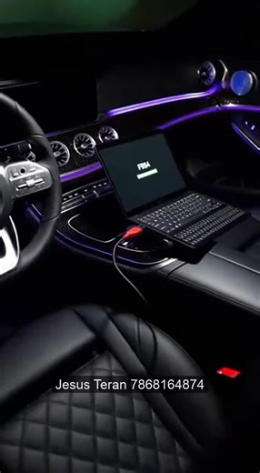 ¡Observa cómo el interior del Mercedes C-Class cobra vida con luces LED ambientadas y programación FBS4! Contáctanos: wa.me/7868164874 #JesusTeran #Miami #AutoServices #Mercedes #KeyProgramming