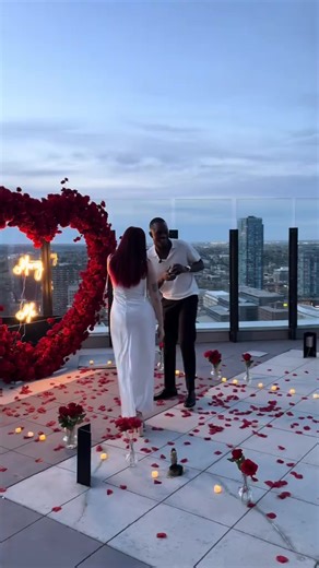 She said yes 😍😍 #engaged #engagementsetup #benincity #proposal