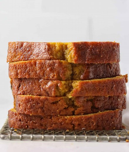 Quick Butternut Squash Bread Recipe (No Mixer!)