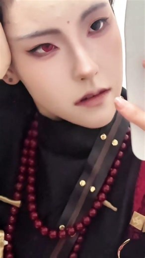 Who's Joining Us? Night Watch Mystery, Handsome Guys, Ancient Fashion, Up Close, Makeup Di