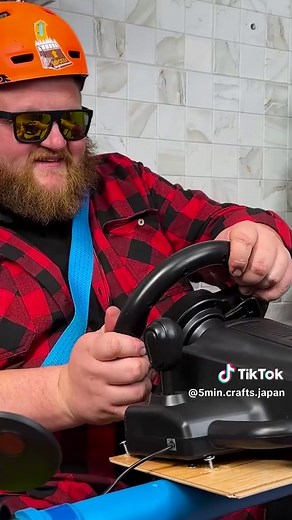 トイレットレーシングセットアップ 🚽 ゲーマーズ・スローン