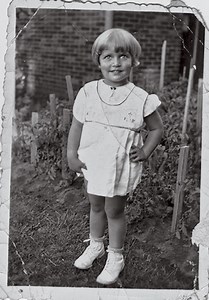 How old was Ruth when she had her baby? [2025] | QAQooking.wiki