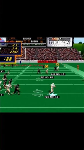 NCAA 98: Rolling out helps! #peytonmanning #retrogaming #oldschool #ncaa #football #1998 #tennessee