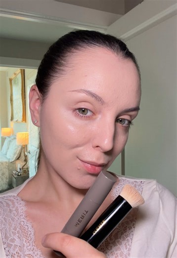 @MERIT Beauty #ComplexionStick is my go-to especially in spring and summer time. It’s light but still covers my imperfections, blends is seconds, and never clings to my dry patches!