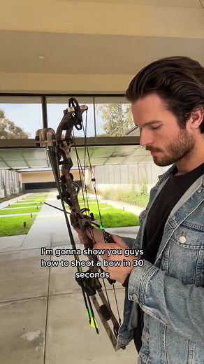 How to Shoot a Compound Bow in 30 Seconds