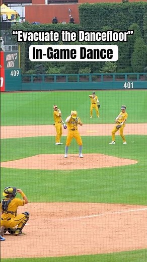"Evacuate the Dancefloor" Cascada | In-Game Dance #Shortsfeed #baseball #dance #Dancetrend #Trendy