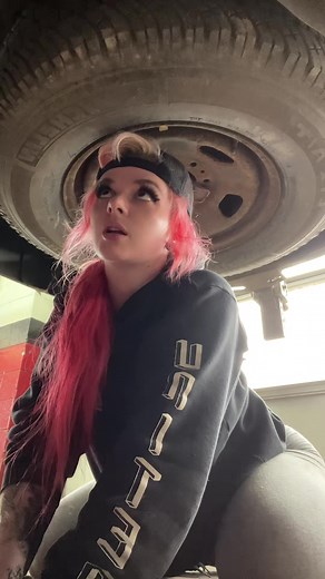 Identifying Rear Diffs: A Female Auto Technician's Journey