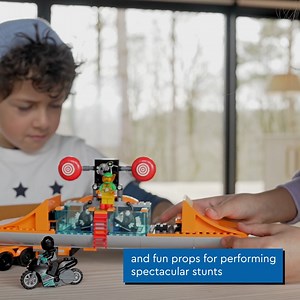 Bring the show to town with this action-packed LEGO® City Stunt Show Truck, packed with amazing features, including a flywheel-powered stunt bike. More details: https://bit.ly/3p15iOM | Bricks Thailand