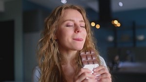 Chocolate-Peanut Butter Keto Cups: The Perfect Low-Carb Treat