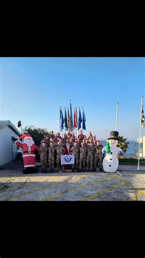 Bund Deutscher EinsatzVeteranen e.V. on Instagram: "🎄🎁 Weihnachten fern der Heimat ist alles andere als selbstverständlich. Der Bund Deutscher Einsatzveteranen hat ein Weihnachtspaket an die Soldatinnen und Soldaten geschickt, die über die Feiertage im Libanon stationiert sind. Ein kleines Zeichen der Verbundenheit für alle, die auch an Weihnachten Dienst für unser Land leisten. Unser Dank gilt allen deutschen Soldaten, die diese Zeit des Jahres fern der Heimat verbringen und Verantwortung übe