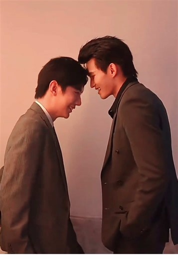 ❗️Read caption before comment❗️ — Chinese BL: To My Shore Adapted novel: Four Faced Buddha CP: Fanxiao x You Shulang Actors (Stage name): Yunqi x Hao Yiran Actors (Real name): Gao Jiahui x Haopu Livestream on Rednote: ID 42070676433 IG: yunqii_0811 & haoyiran_0912 — Be aware for comment section: ⛔️ONLY YunYi ⛔️Don’t feminize ⛔️Dont cue (KY) others name irrelated ⛔️Don’t bring up rumors/controversy ⛔️Not allow AI/Saesang images/videos 🗑️ Delete/Block without notify! #boylove #tomyshore #吾岸 #yunq