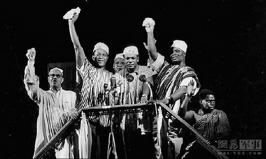 FLASHBACK: Northern Smock, Kente: How Kwame Nkrumah promoted 'Wear Ghana' in the 1950s