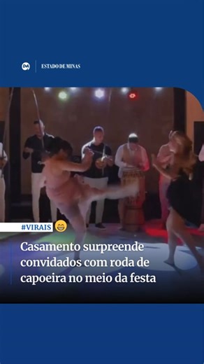 Estado de Minas on Instagram: "💍 Casamento surpreende convidados com roda de capoeira no meio da festa Em Juiz de Fora, MG, um casamento começou com clima de cerimônia tradicional, mas logo tomou um rumo inesperado. No meio da festa, a família da noiva entrou em ação e transformou o momento em uma roda de capoeira cheia de gingado, acrobacias e movimentos sincronizados. A apresentação quebrou o protocolo, levantou o astral e criou um contraste divertido entre o clássico e a cultura brasileira. 