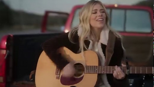 "The devil gon' try to take me out of that church, but you can't take the church out of me" ⛪ Tap the link below to watch Anne Wilson’s music video for "Sunday Sermons"! https://annewilson.lnk.to/sundaysermonsmusicvideoFP | Capitol Christian Music Group