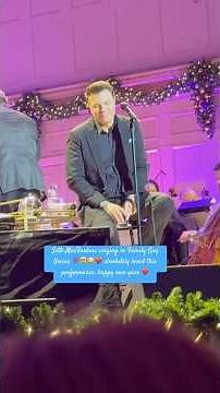 Seth MacFarlane singing in Family Guy Voices loved this performance ‪@SethMacFarlane‬ happy new year