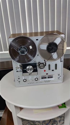 Akai X-150D