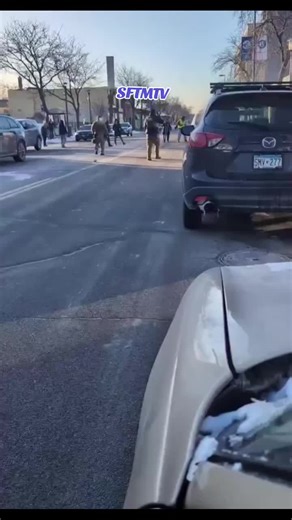 One of the Ice Cream Men seen clapping right after the shooting in Minneapolis. #clapper #icecreammen #domesticviolence #alexpretti #SFTMTVGLOBAL