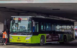 [北京最后一批绿鹰]北京公交977快BJ6123C7BTD-1运行视频 搭载东康L8.9GE5 260天然气发动机 Allison T280R(6AT)