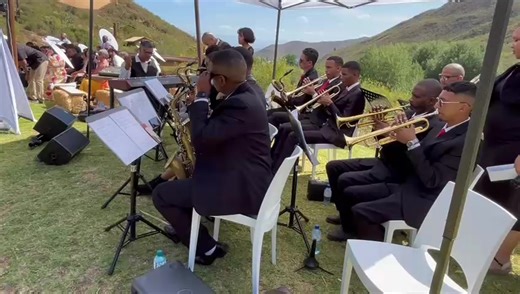 Francesca James Shines in Robertson Event