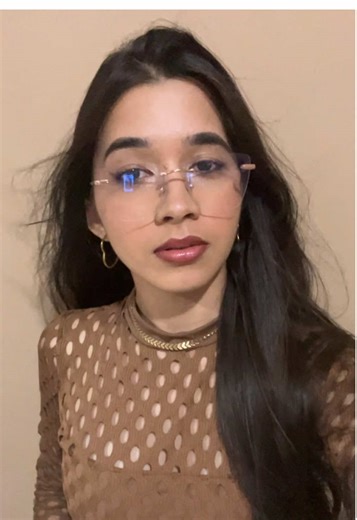 Os vídeos de Lari (@_larissa_kelly) com som original - ClipadasMusicais