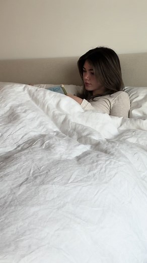 Building the Ultimate Cozy Bedroom with Silk & Snow