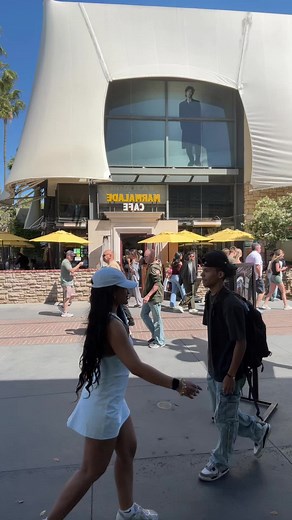 I got to teach @¿ʎʇ🦇 how to dance fr 😂 #fyp #viral #losangeles