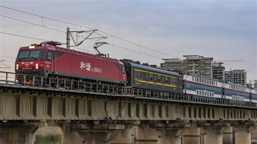 【西局双层25K再度出山】K1004通过灞河铁路桥