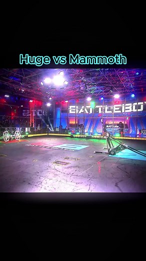 Huge vs Mammoth Battle: Robot Wars Clash of the Titans